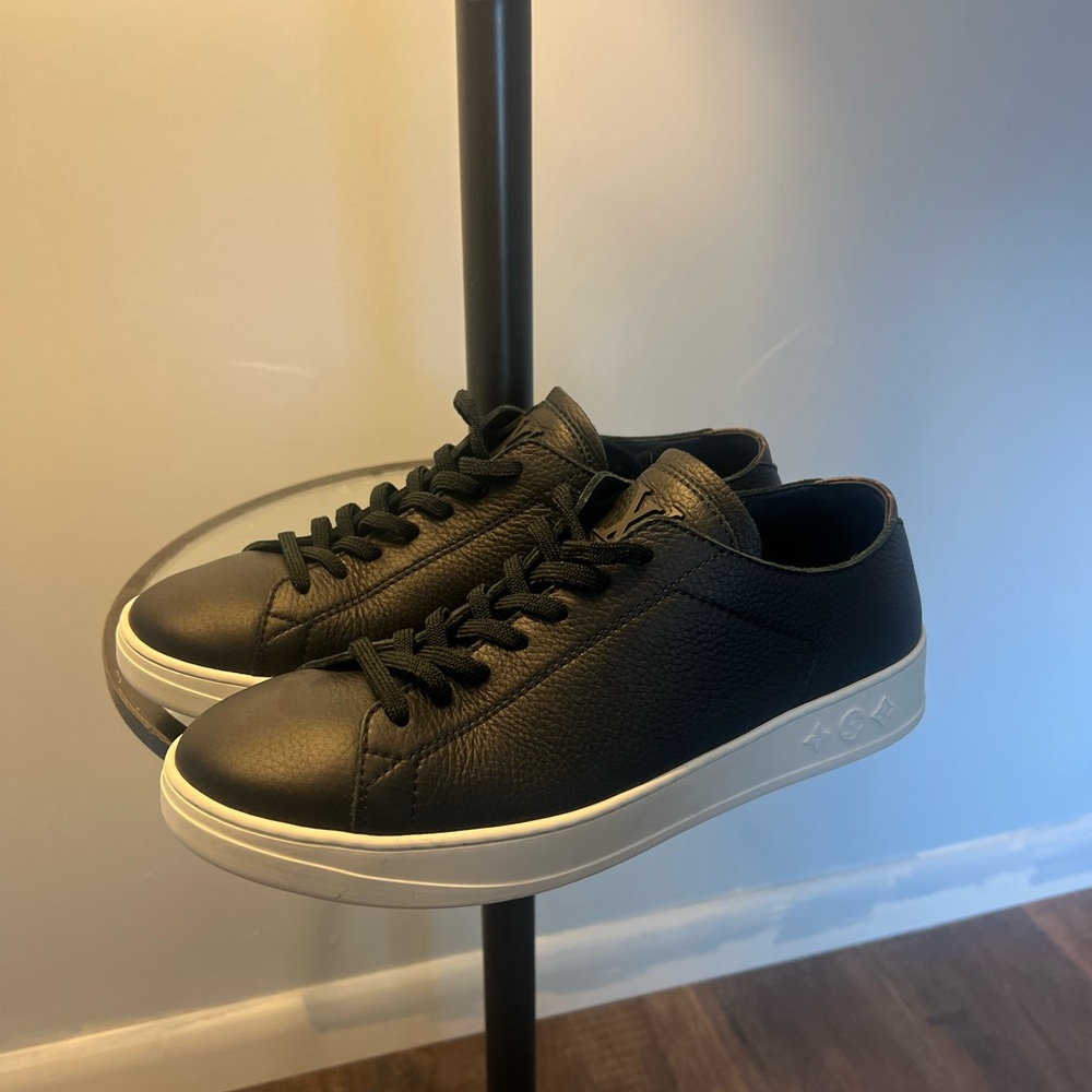 Louis Vuitton Black Leather Sneakers